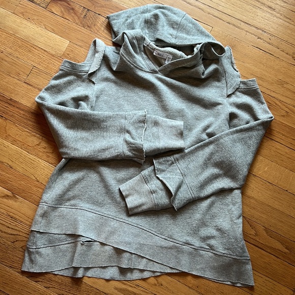 Ruffled Cold-Shoulder Distressed Hoodie w/cut outs from Wilt via ANTHROPOLOGIE - Picture 3 of 7